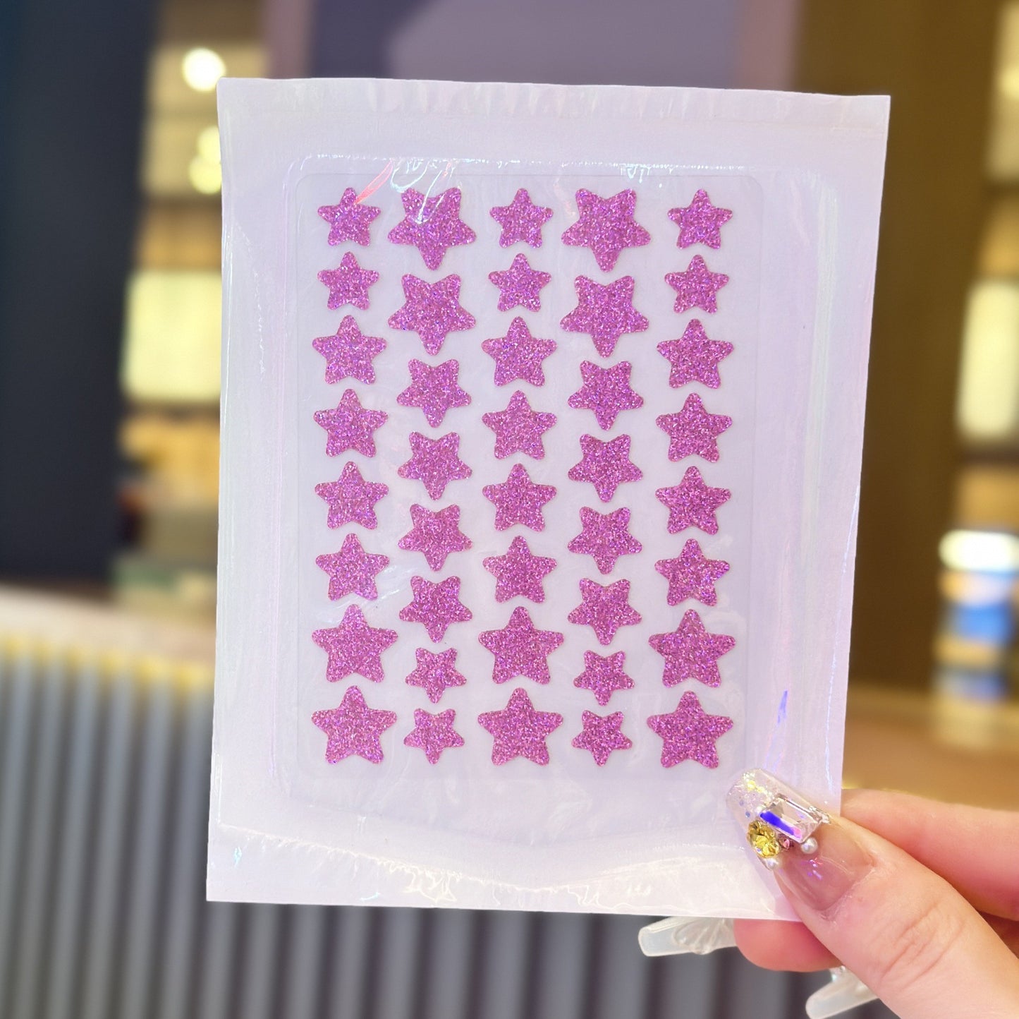 Hydrocolloid Acne Patches for Soothing and Repair